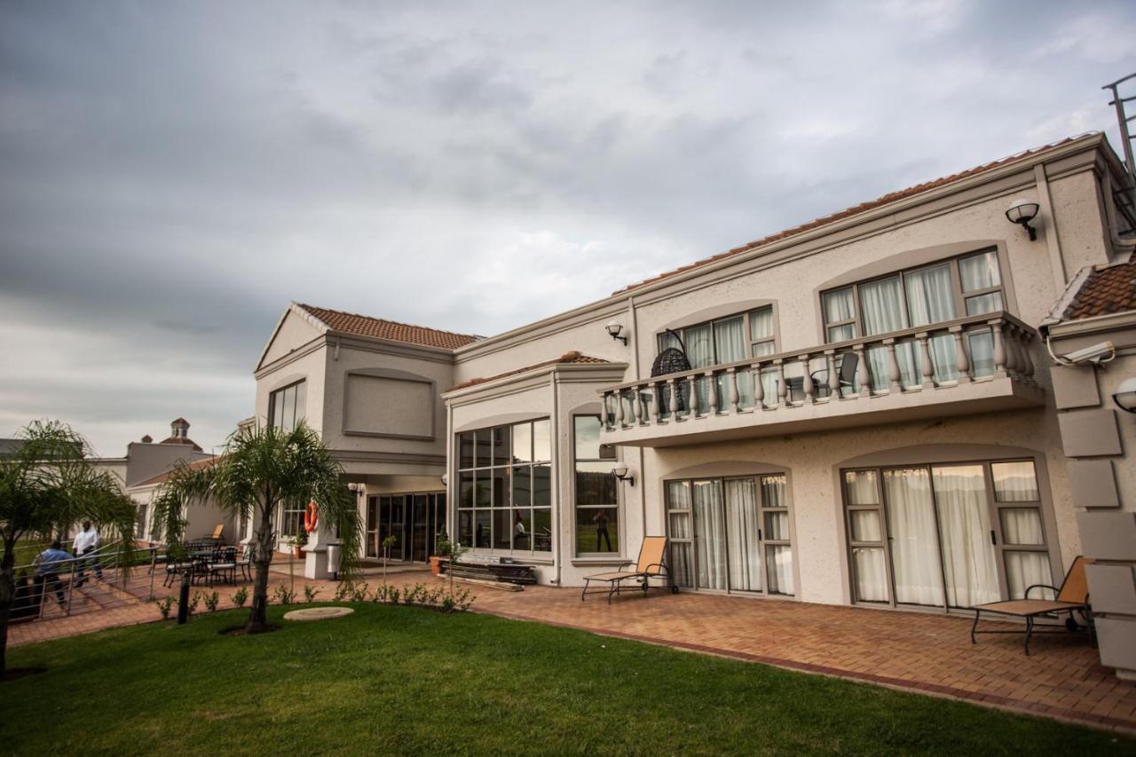 Blackrock Hotel Newcastle Exterior photo