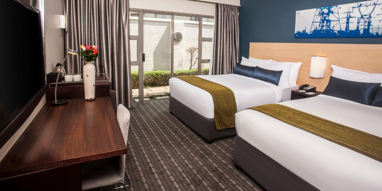 Blackrock Hotel Newcastle Exterior photo